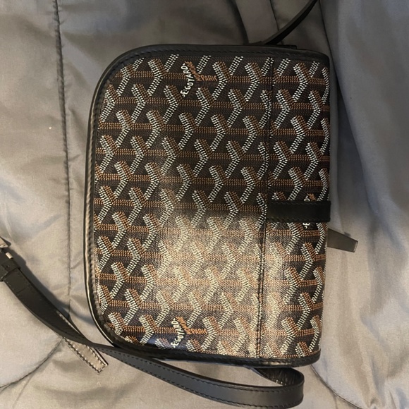 Goyard Crossbody - Picture 3 of 6